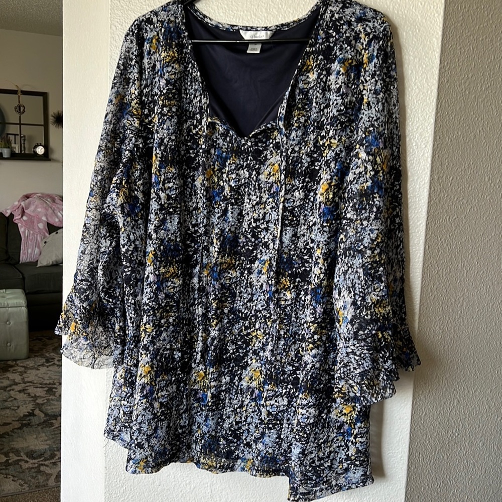 Beautiful, plus size 3X blouse.